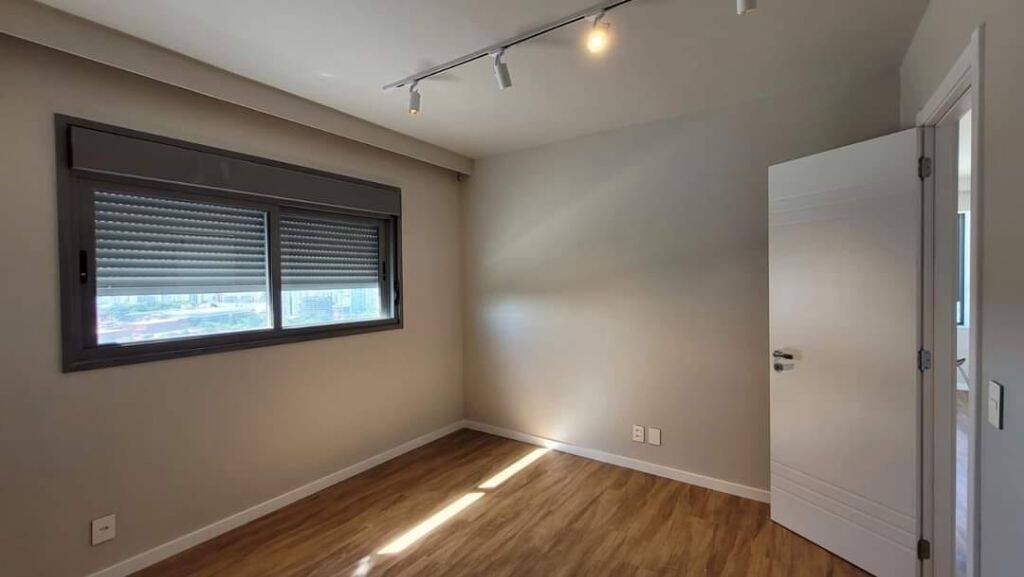 Apartamento à venda com 1 quarto, 60m² - Foto 13