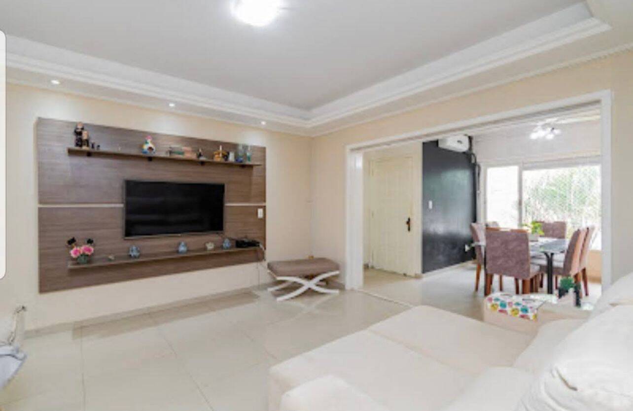 Casa à venda com 3 quartos, 251m² - Foto 3