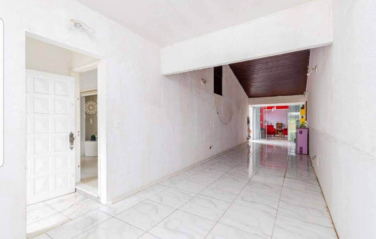 Casa à venda com 3 quartos, 251m² - Foto 13