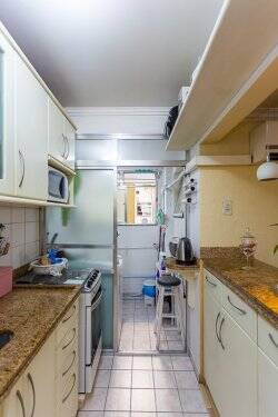 Apartamento à venda com 3 quartos, 72m² - Foto 20