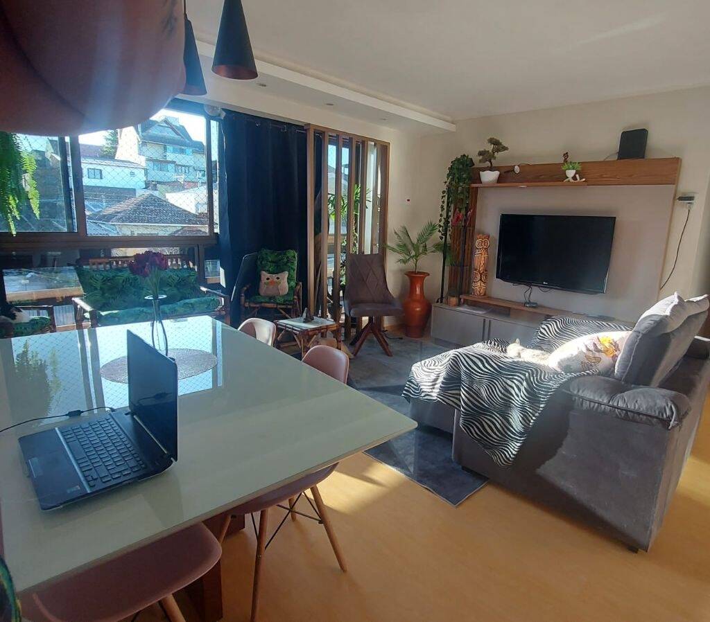 Apartamento à venda com 2 quartos, 83m² - Foto 1