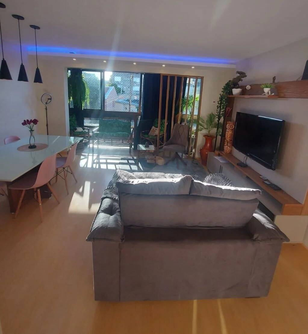 Apartamento à venda com 2 quartos, 83m² - Foto 2