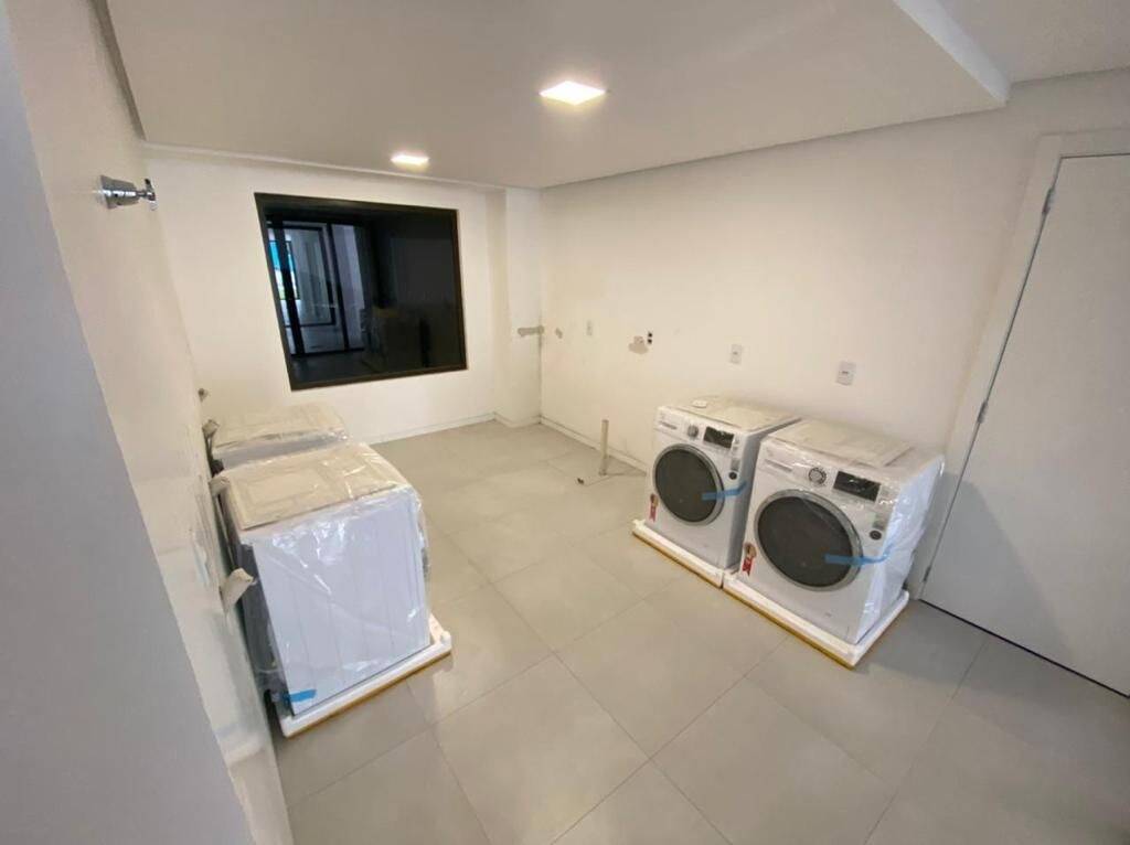 Apartamento à venda com 1 quarto, 95m² - Foto 16