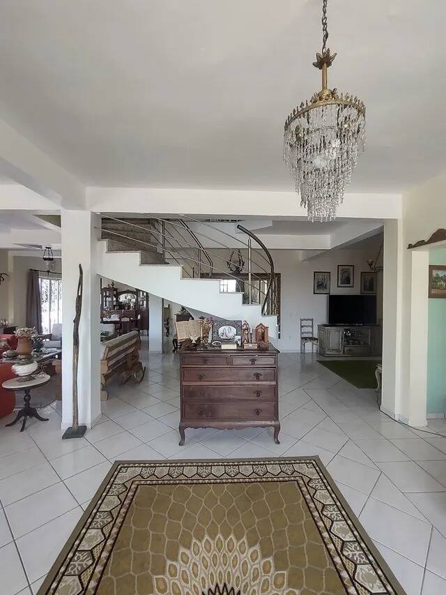 Casa à venda com 4 quartos, 329m² - Foto 8