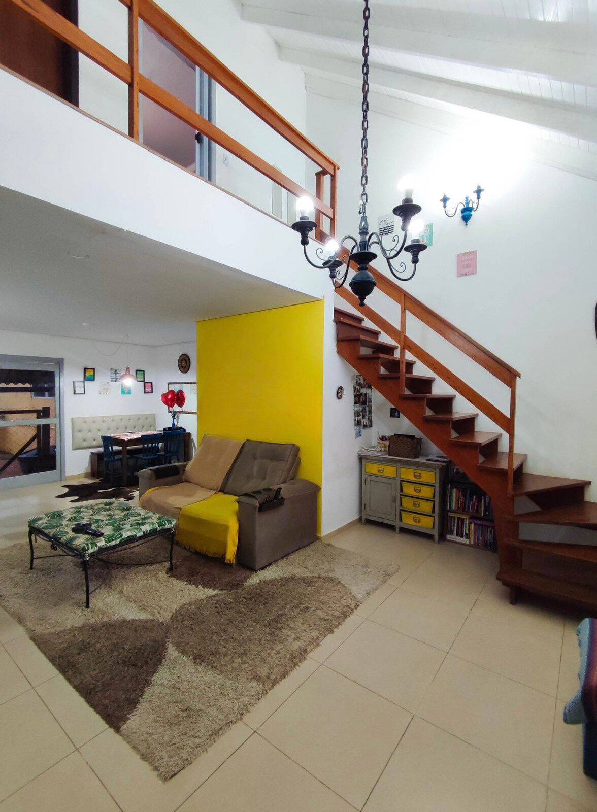 Casa à venda com 3 quartos, 150m² - Foto 2