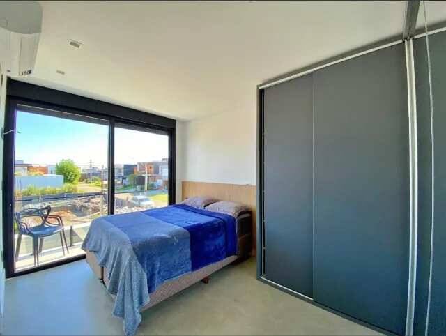 Casa à venda com 4 quartos, 250m² - Foto 9