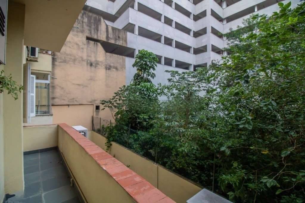 Apartamento à venda com 3 quartos, 150m² - Foto 21