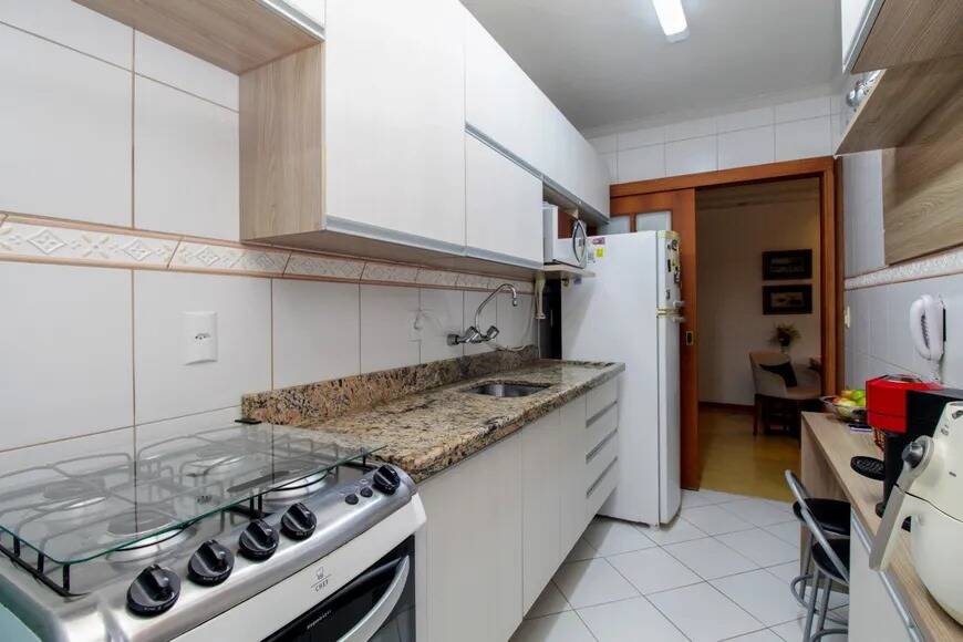 Apartamento à venda com 2 quartos, 75m² - Foto 11