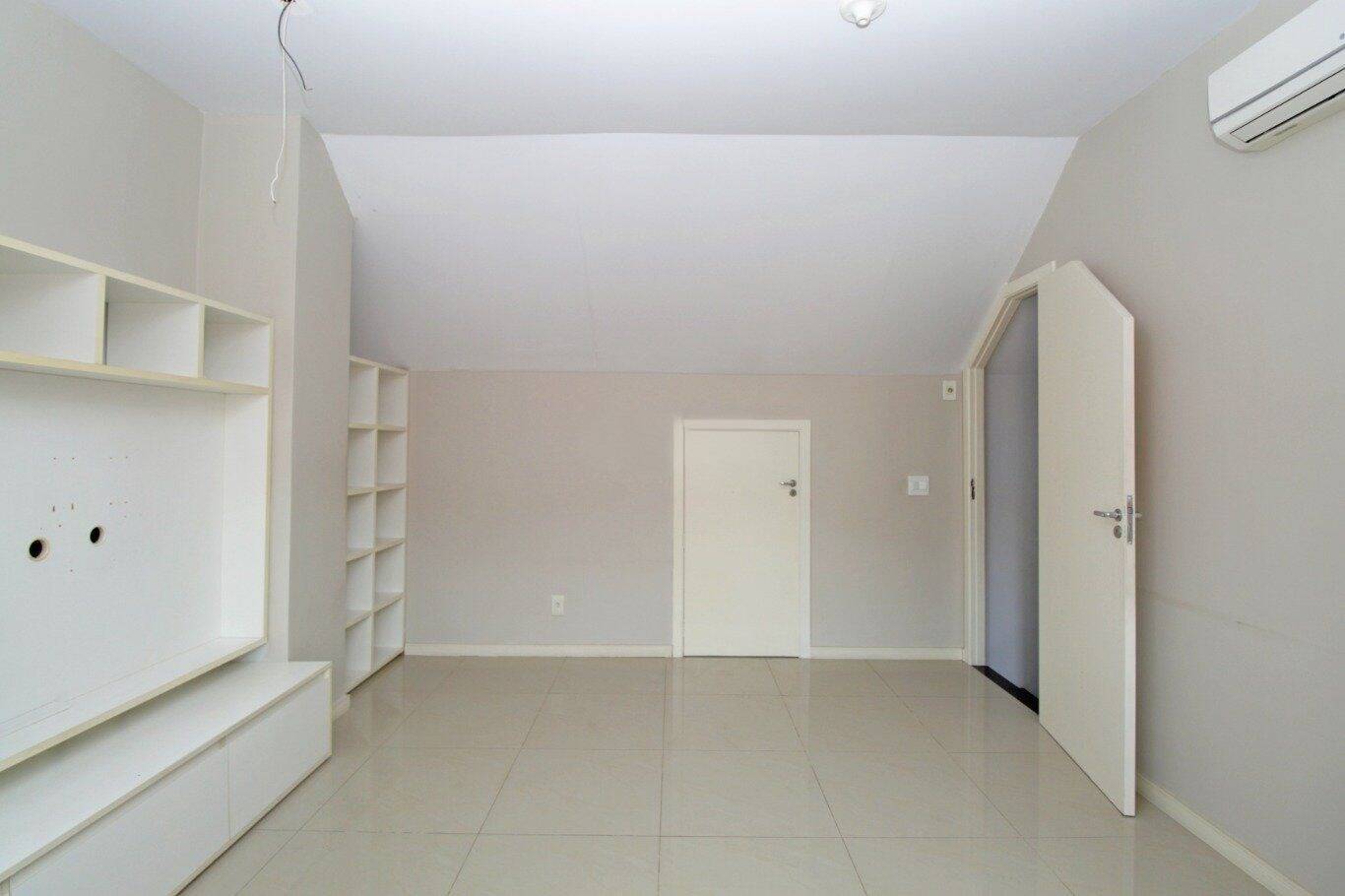 Casa à venda com 3 quartos, 100m² - Foto 27