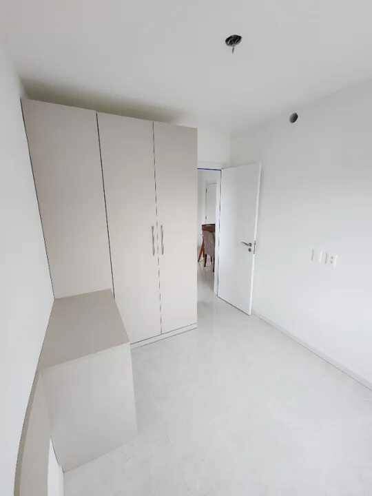 Apartamento à venda com 1 quarto, 39m² - Foto 11