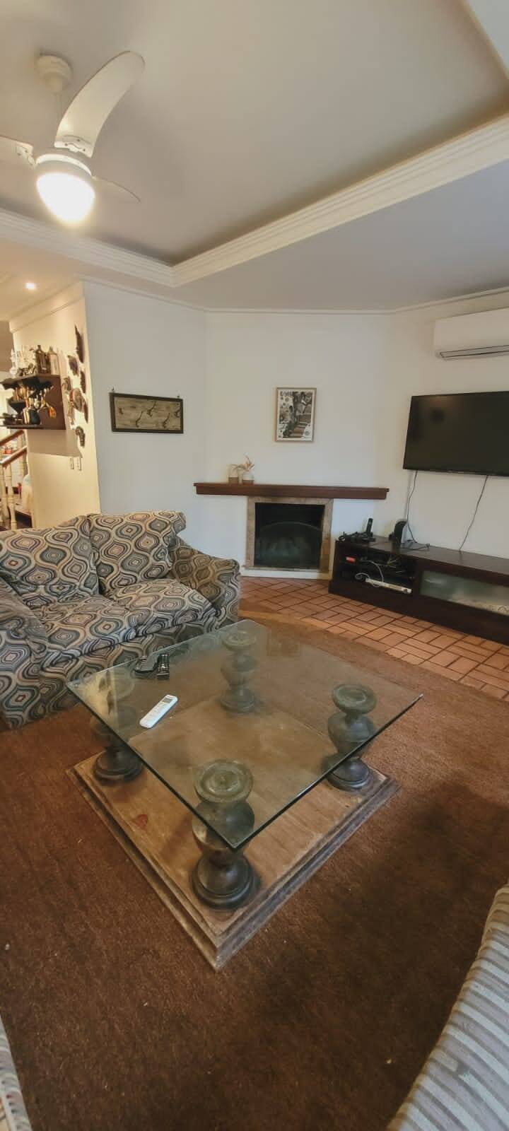 Casa, 3 quartos, 219 m² - Foto 3