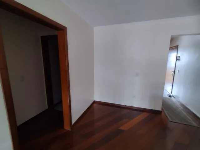 Apartamento à venda com 3 quartos, 107m² - Foto 4