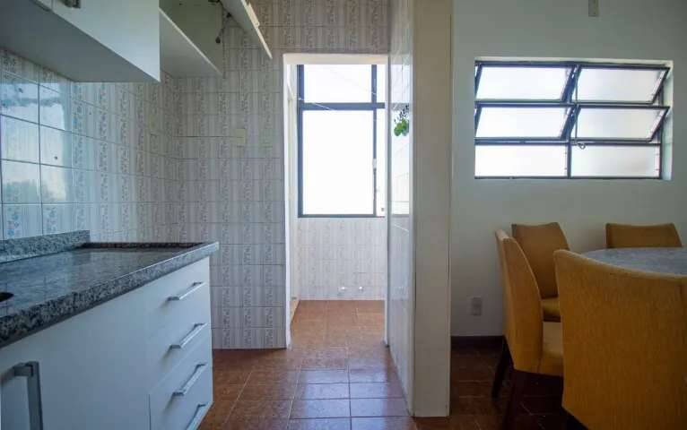 Apartamento à venda com 2 quartos, 76m² - Foto 10