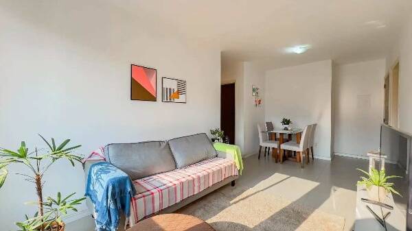 Apartamento à venda com 2 quartos, 73m² - Foto 4