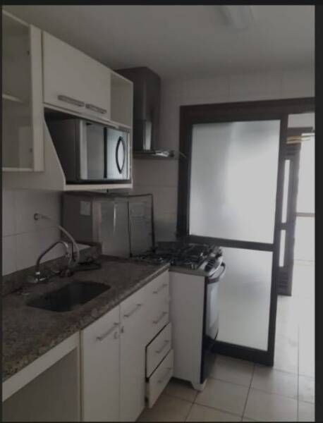 Apartamento à venda com 3 quartos, 94m² - Foto 15