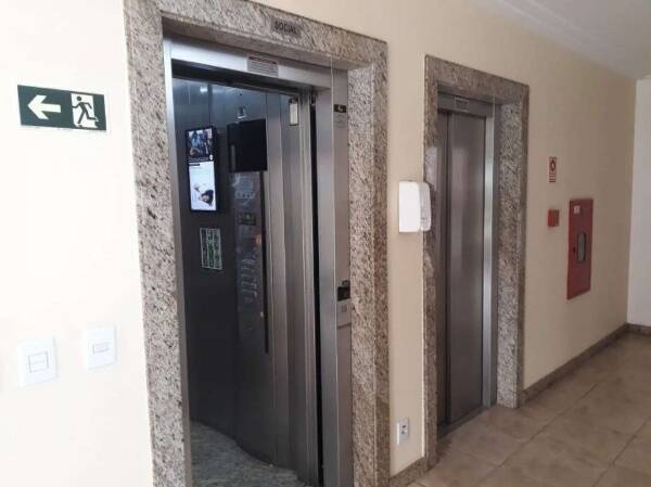 Apartamento à venda com 3 quartos, 94m² - Foto 19