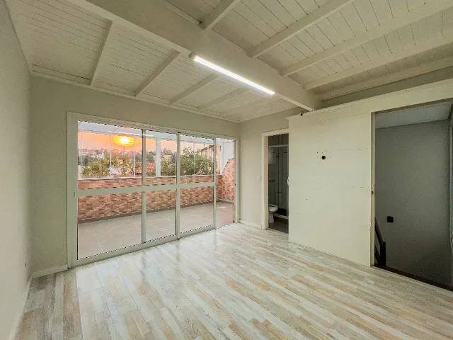 Casa à venda com 5 quartos, 230m² - Foto 7