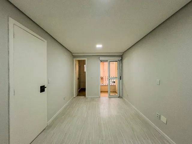 Casa à venda com 5 quartos, 230m² - Foto 10