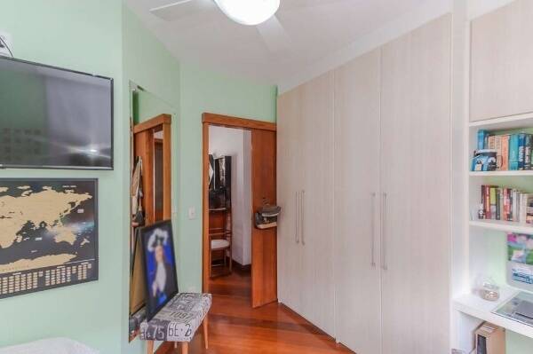 Apartamento à venda com 3 quartos, 162m² - Foto 28