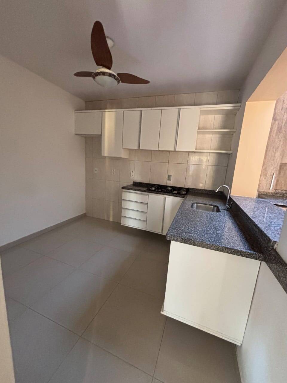 Casa à venda com 3 quartos, 166m² - Foto 6