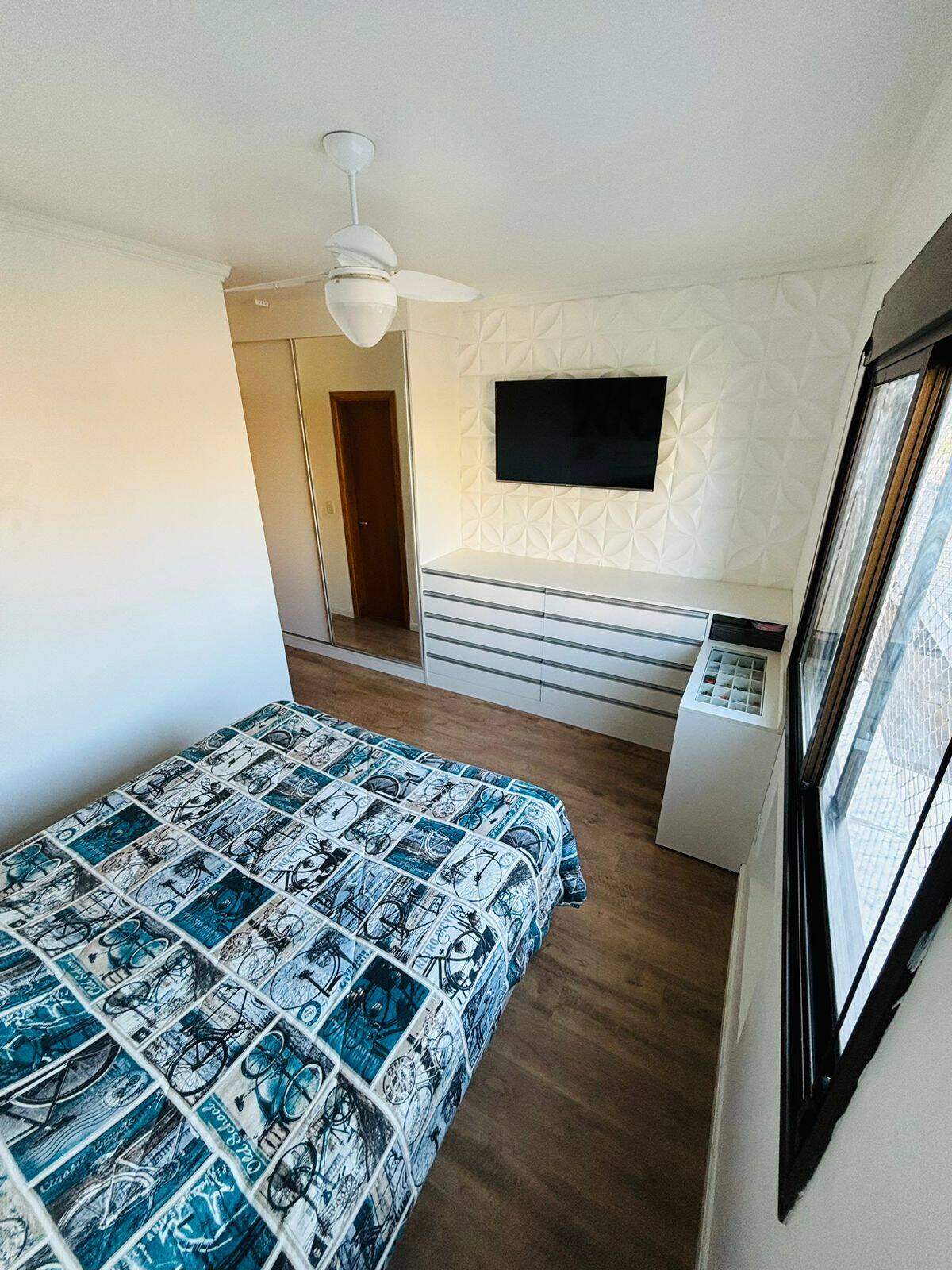 Apartamento à venda com 3 quartos, 98m² - Foto 9