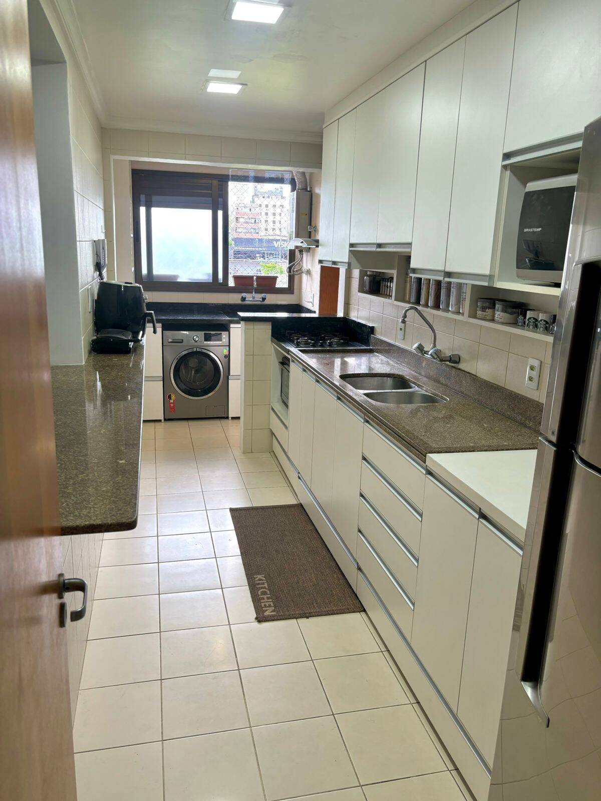 Apartamento à venda com 3 quartos, 98m² - Foto 21